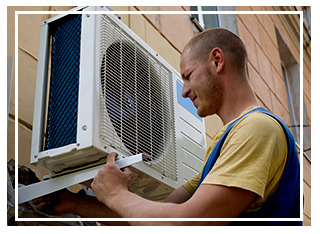 Instalfont-Vigo, S.L. hombre instalando calefacción